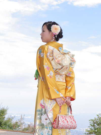 kimono_yellow_S.jpg