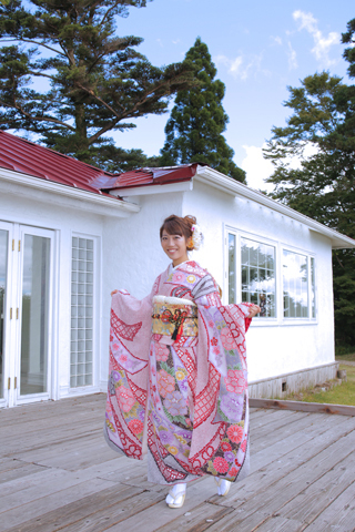pink-kimono.jpg