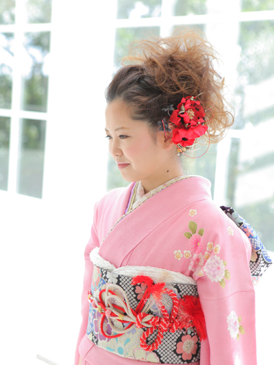 pink_kimono_kobe_S.jpg