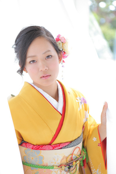 黄色の振袖